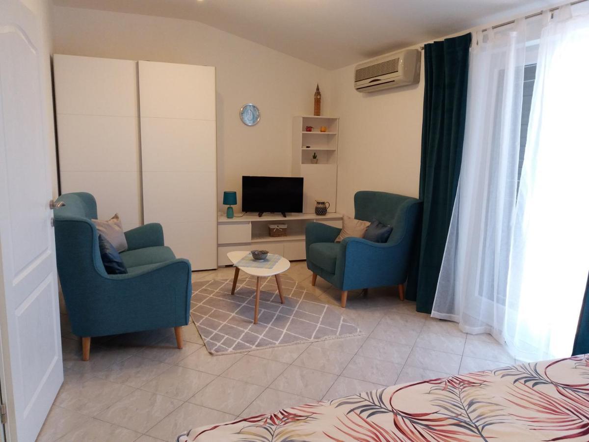 Apartmani Lana Brodarica  Ngoại thất bức ảnh