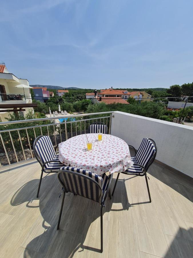 Apartmani Lana Brodarica  Ngoại thất bức ảnh